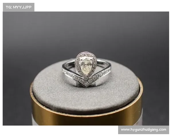 皇家贵族戒指如何通过设计与材质彰显尊贵身份与社会地位 皇家贵族戒指如何通过设计与材质彰显尊贵身份与社会地位