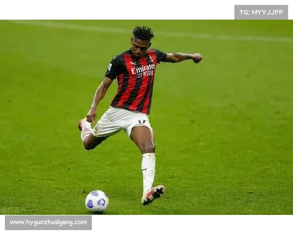 从战术与空间角度深入理解莫塔在球队体系中的中场定位