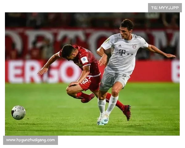 如何通过战术创新和团队协作挑战拜仁慕尼黑德甲球队应对策略解析